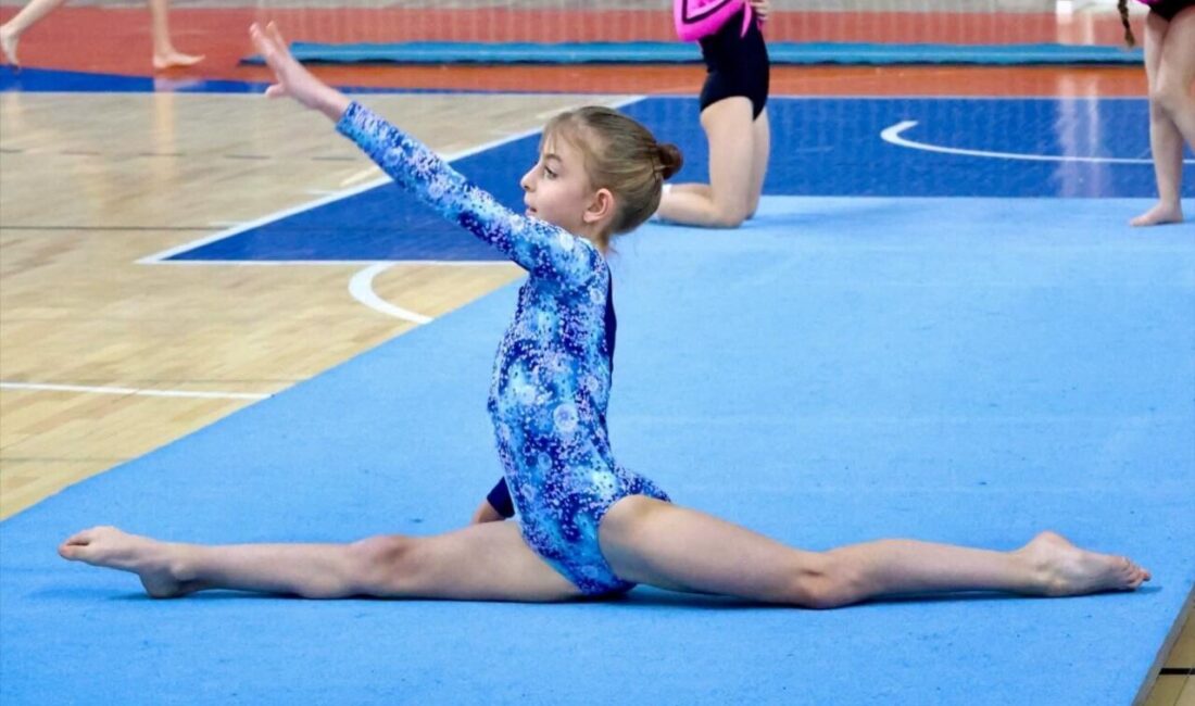 Bilecik’te Okul Spor Faaliyetleri Artistik Jimnastik İl Birinciliği müsabakaları tamamlandı.