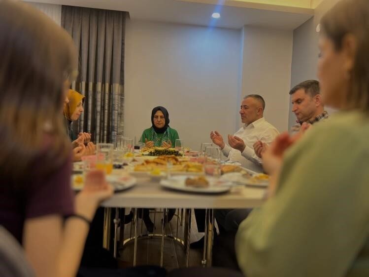 Bilecik’te AK Parti İl Başkanı Serkan Yıldırım, gazi Halil Er