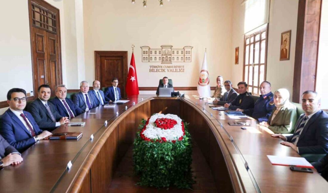 Bilecik’te ’İl Asayiş ve Güvenlik Toplantısı’ Bilecik Valisi Faik Oktay