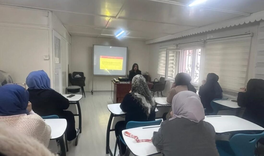 Bilecik Aile Destek Merkezi kursiyer kadınlarına, kadına yönelik şiddetle mücadele