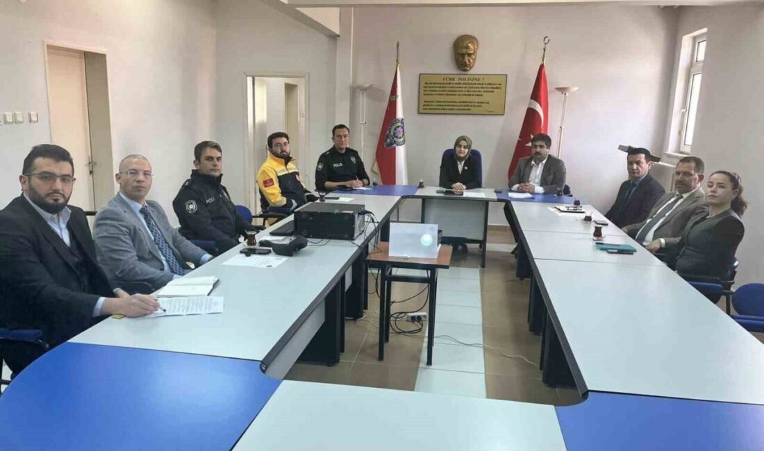 Bilecik’in Gölpazarı ilçesinde kadına yönelik şiddetle mücadele toplantısı gerçekleştirildi. Gölpazarı