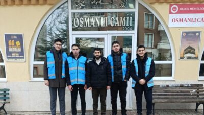 Bilecik’te Kredi ve Yurtlar Kurumu Yurdu (KYK) öğrencileri, camiyi temizledi,