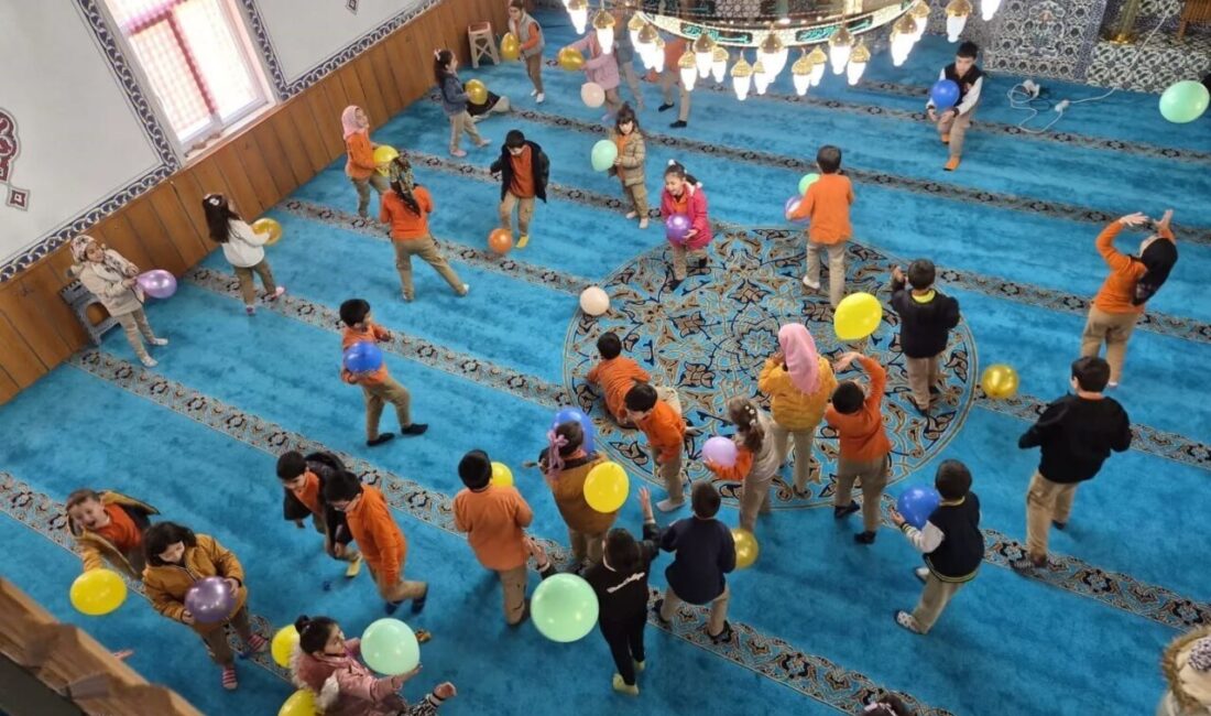 Bilecik’in Yenipazar ilçesinde ‘Maarifin Kalbinde Ramazan’ etkinliği düzenlendi. Merkez Çarşı