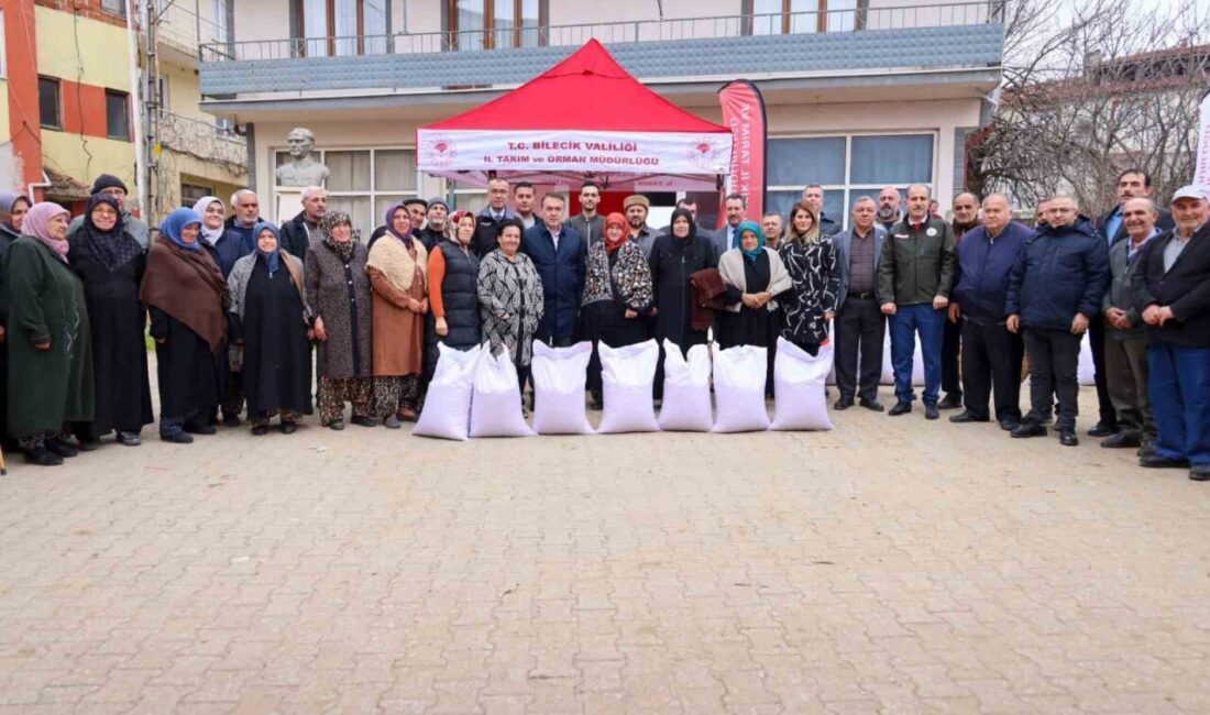 Bilecik’te “Yazlık Ekime Alternatif Ürün Nohut Projesi” kapsamında tohum dağıtım