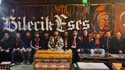 Bilecik’te yaşayan Eskişehirspor taraftarları iftarda bir araya gelerek, birlik ve