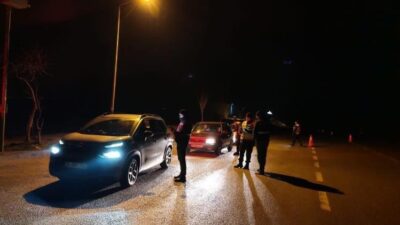 Bilecik’in Bozüyük ilçesinde jandarma ekipleri tarafından gerçekleştirilen yol kontrol faaliyetinde