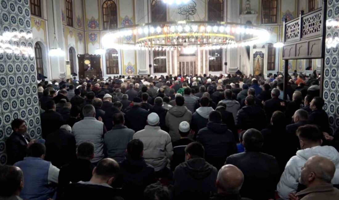 Bolu’da bin aydan hayırlı olarak kabul edilen Kadir Gecesi’nde vatandaşlar