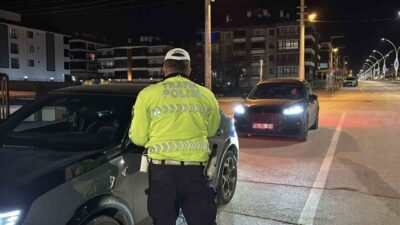 Bolu’da polis ekiplerince son bir haftada gerçekleştirilen trafik denetimlerinde, kurallara