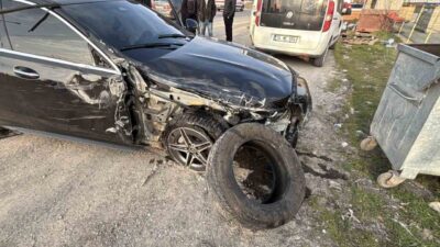 Bolu’da D-100 kara yolunda lüks otomobil ile cipin çarpışması sonucu