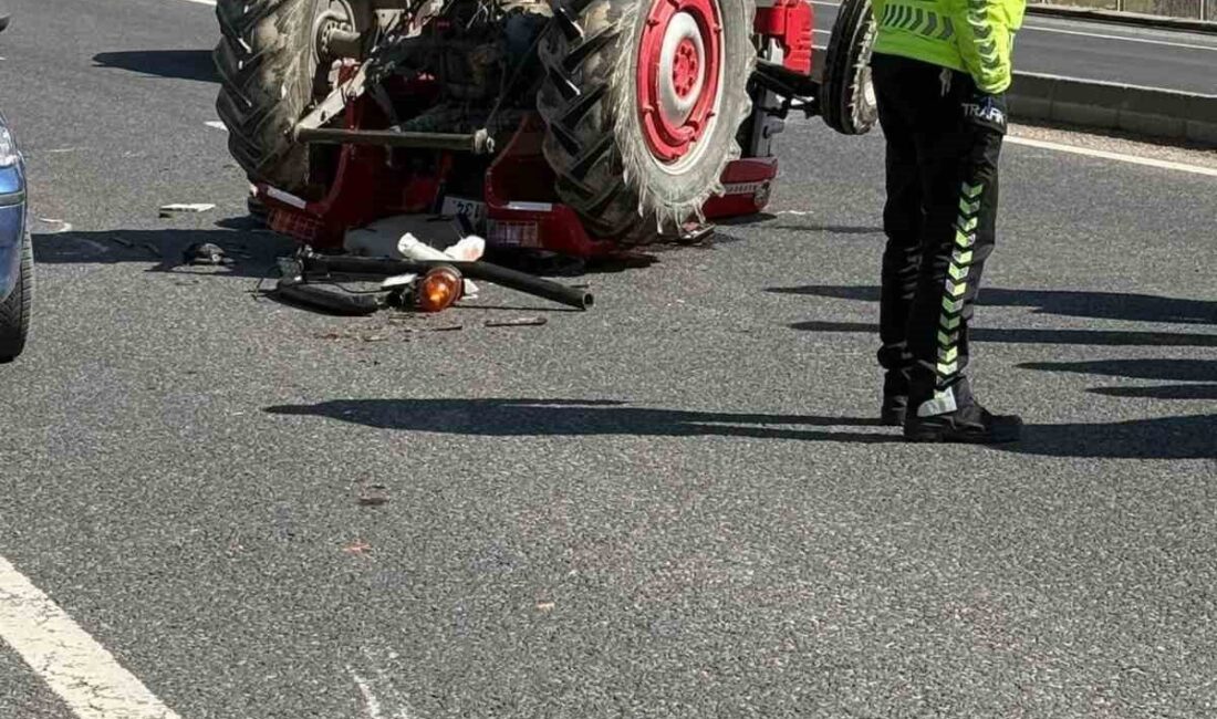 Bolu’da D-100 kara yolunda kontrolden çıkarak devrilen ahşap elektrik direği