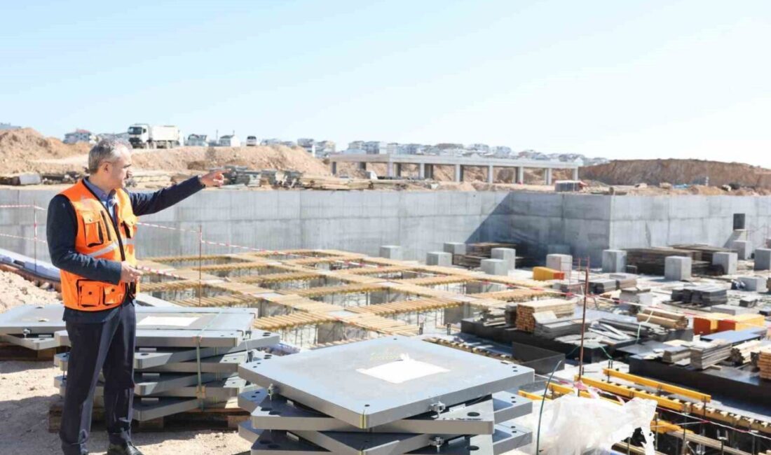 Kocaeli’nin Çayırova ilçesinde yapımı devam eden 200 yataklı devlet hastanesinin