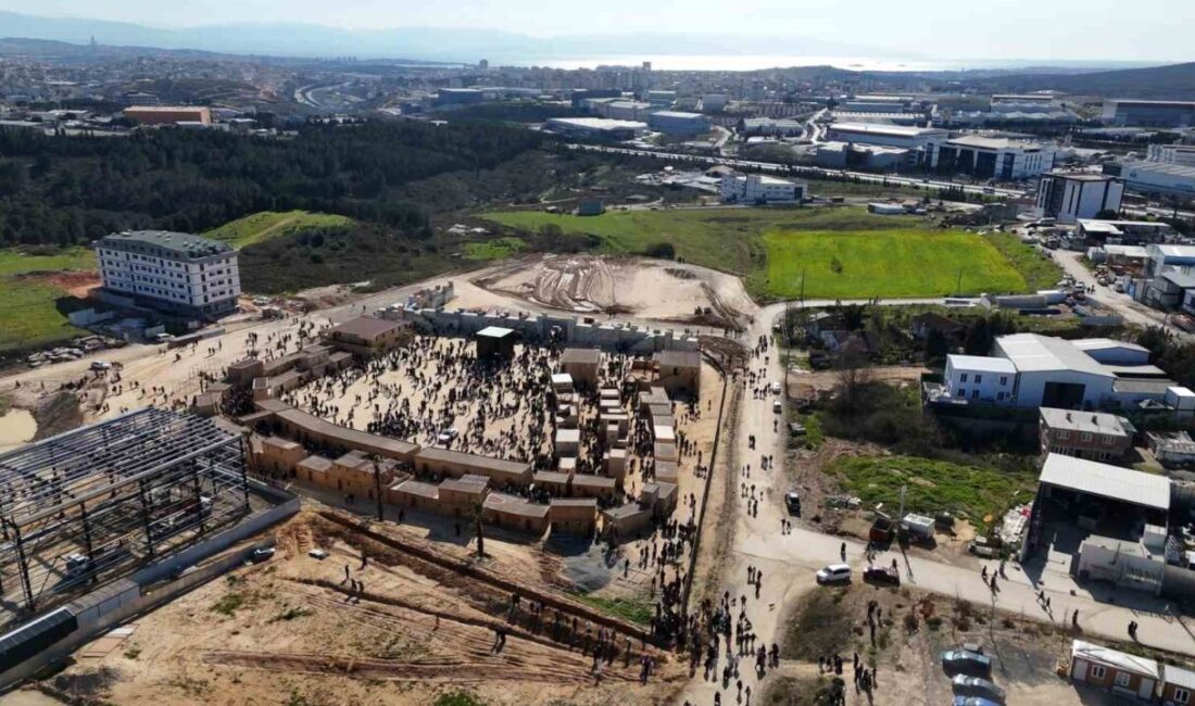 Çayırova Mekke Film Platosu, Ramazan boyunca ziyaretçilerin merakla gezdiği ve