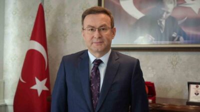 Cumhurbaşkanlığı Külliyesi’nde düzenlenen törende “Yılın İdarecileri” ödülüne layık görülen Derince