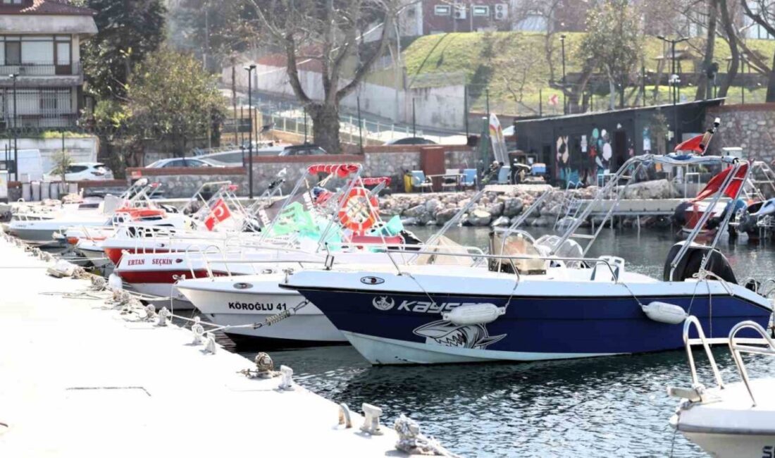 Gölcük Değirmendere’de inşa edilerek hizmete açılan 134 tekne kapasiteli “Kayık