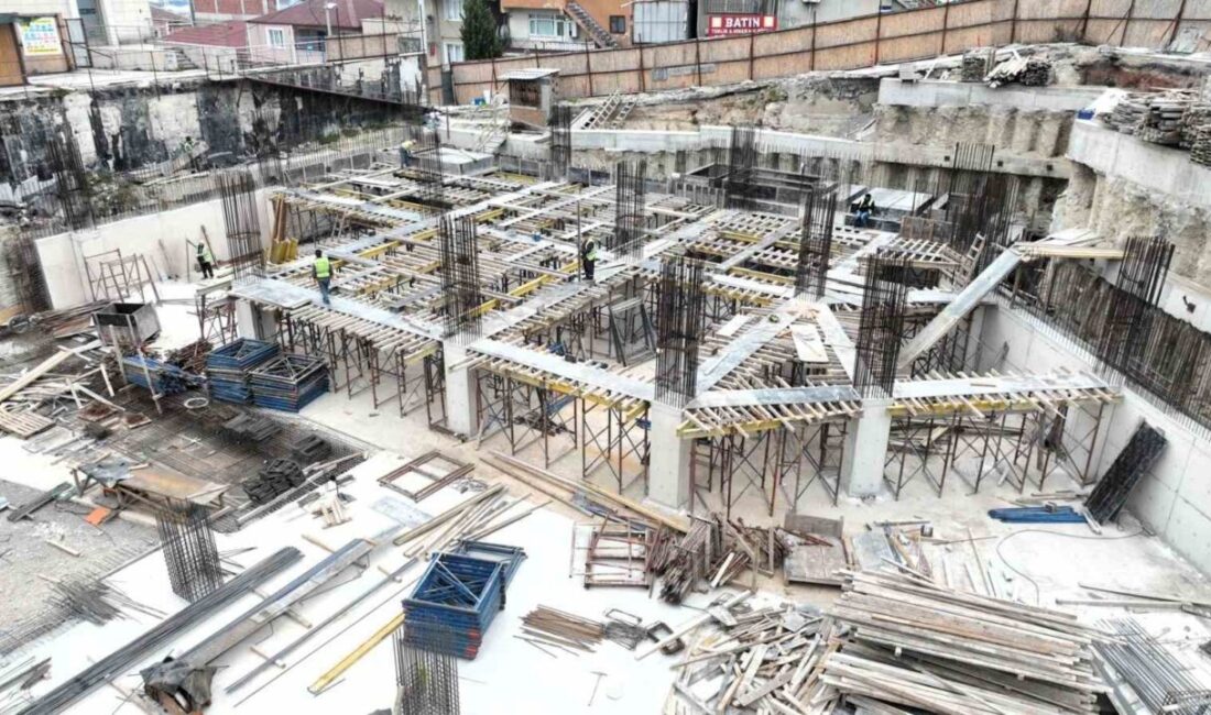 Dilovası Kent Meydanı Projesi’nde inşaat çalışmaları hız kesmeden sürüyor. Toplam