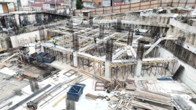 Dilovası Kent Meydanı Projesi’nde inşaat çalışmaları hız kesmeden sürüyor. Toplam