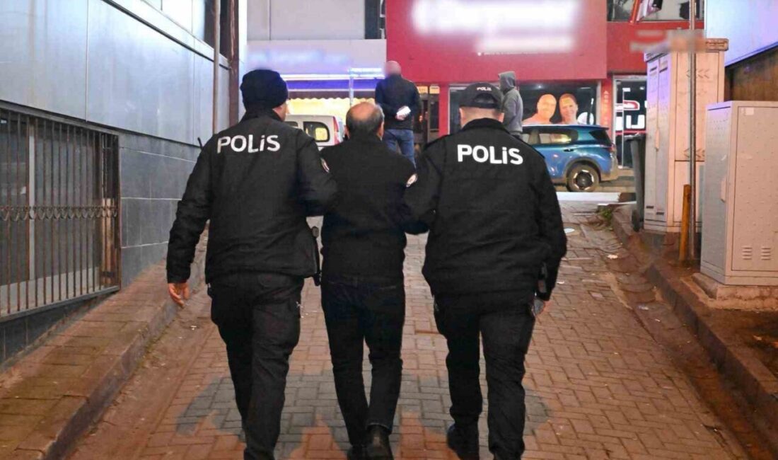 Kocaeli’de kumar denetiminde yapılan kontrollerde 7 kişinin yoklama kaçağı olduğu
