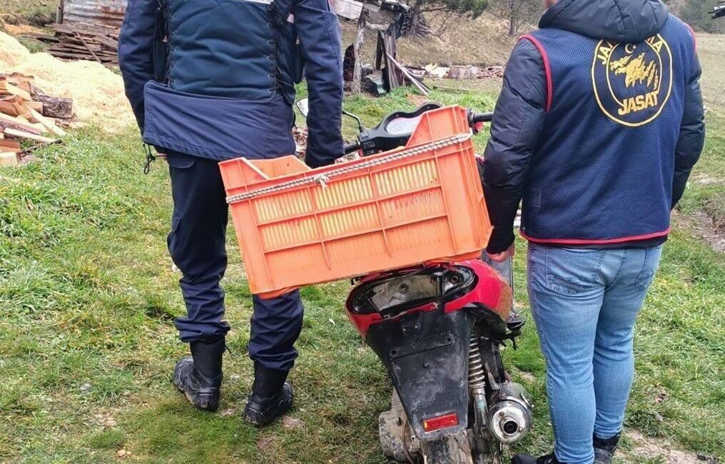 Düzce’de 5 yıl önce çalınan motosiklet, Bolu’da jandarma ekiplerinin çalışması