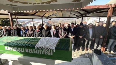 Anadolu Otoyolu Düzce çıkışında direksiyon başında kalp krizi geçirerek bariyerlere