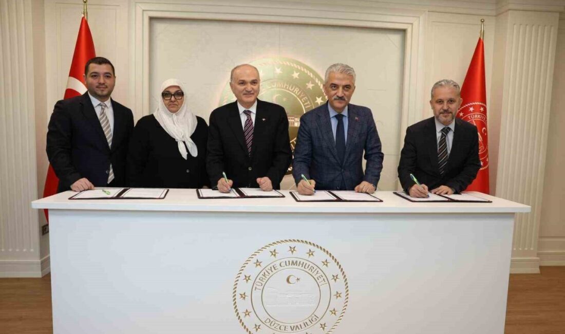 DÜZCE (İHA) – Düzce’de hayırsever iş adamı Cahit Vuruş tarafından