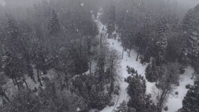 Düzce’nin yüksek kesimlerinde etkili olan kar yağışı dolayısıyla kar kalınlığı