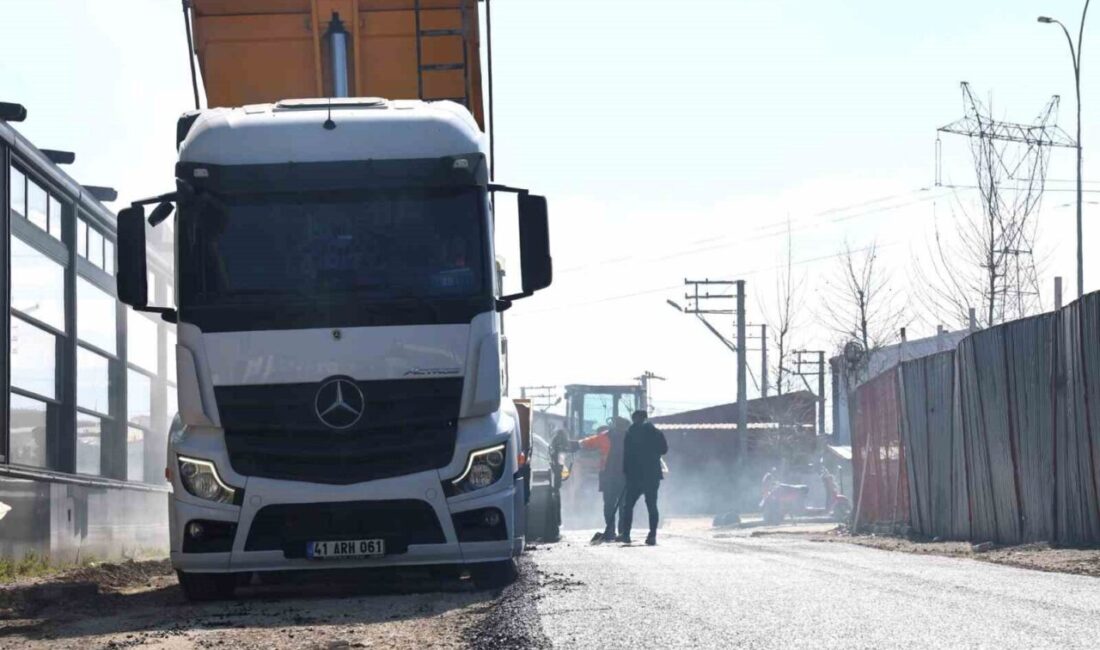 Erenler Belediyesi, ilçe genelindeki ulaşım ağını güçlendirmek amacıyla sıcak asfalt,