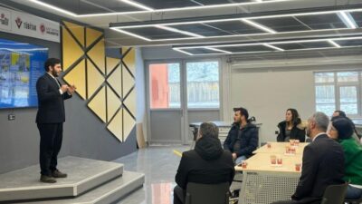 Kastamonu Üniversitesi’nde faaliyet gösteren Milli Teknoloji Atölyesi’nde düzenlenen TEKNOFEST proje