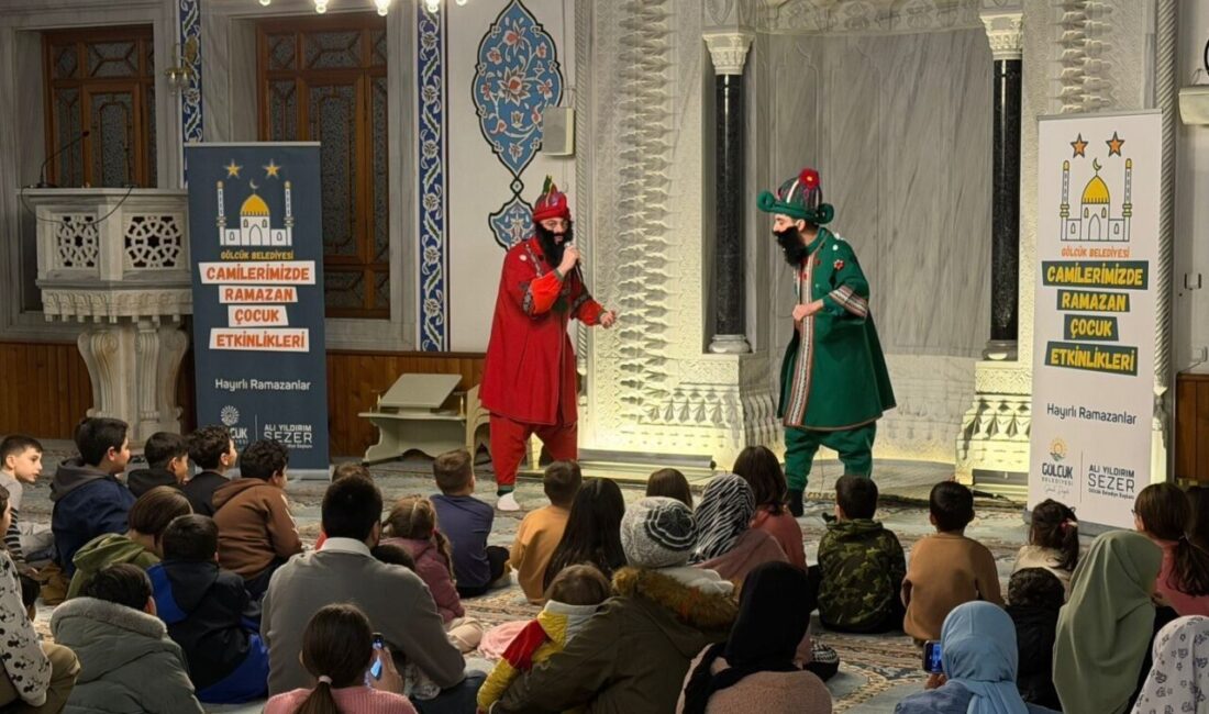 Gölcük’te düzenlenen etkinliklerde çocuklar ramazan ayının kültürel değerlerini geleneksel gölge