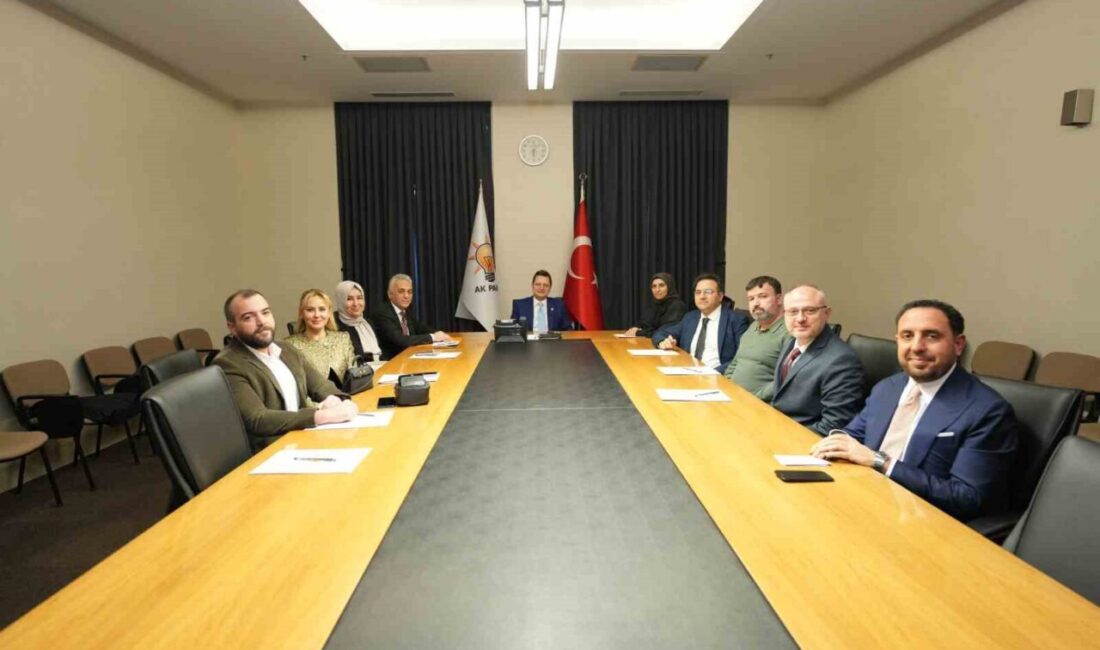 Hekimsen Genel Başkanı Uzm. Dr. Adil Kurban ve yönetim kurulu