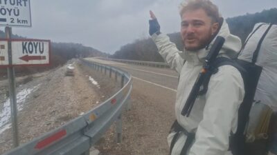 Almanya’dan Japonya’ya yürüyerek gitmek için yola çıkan Mustafa Mostanno, yaklaşık