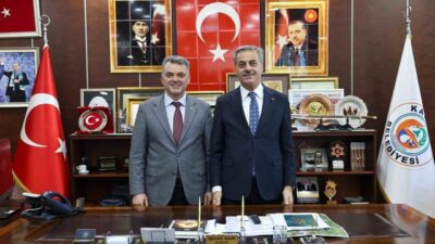 Sakarya Büyükşehir Belediye Başkanı Yusuf Alemdar, ilçe ziyaretleri kapsamında Karasu’da