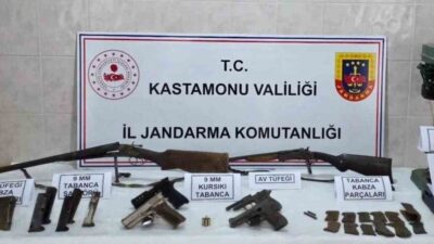 Kastamonu’da jandarma ekiplerince gerçekleştirilen operasyonda 4 adet tabanca, 2 adet