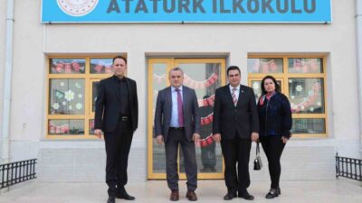 Bilecik’in Bozüyük ilçesinde Kaymakam Adem Öztürk, eğitim-öğretim faaliyetlerini yerinde inceledi.