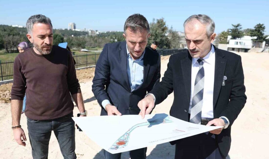 Çayırova’da vatandaşların ve esnafın talepleri doğrultusunda yenileme çalışması başlatılan Kent