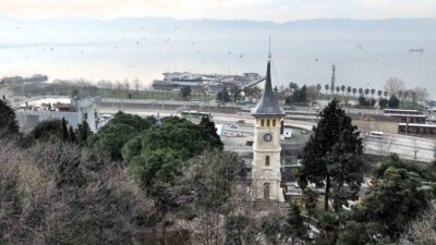 Kocaeli’nin İzmit ilçesinde Sultan 2. Abdülhamid’in tahta çıkışının 25. yılı