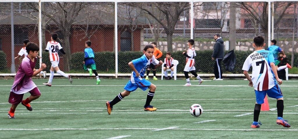 Kocaeli’nin Körfez ilçesinde 23 Nisan Ulusal Egemenlik ve Çocuk Bayramı