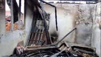 Bilecik’te 2 katlı metruk evde çıkan yangın korkuturken, gece geç