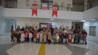 Bilecik’te minikler, 112 Acil Çağrı Merkezi’nin çalışmalarını yakından inceledi. Bilecik