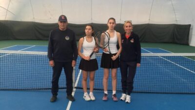 DÜZCE(İHA) – Okullar Arası Tenis Türkiye Şampiyonası’nda mücadele eden TED