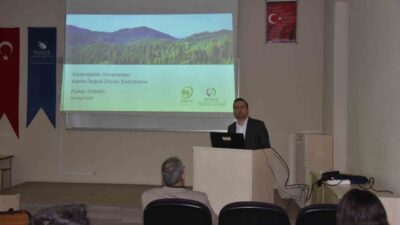 DÜZCE(İHA) – Düzce Üniversitesi’nde 21 Mart Dünya Ormancılık Günü etkinliklerle