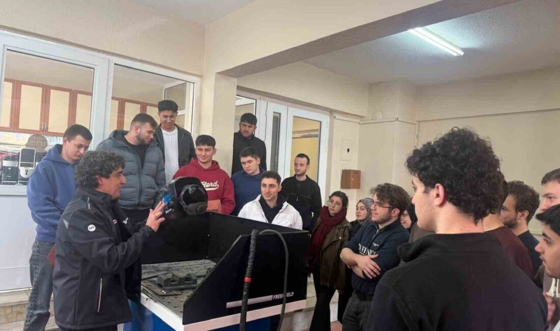 DÜZCE(İHA) – Düzce Üniversitesi Gümüşova Meslek Yüksekokulu, öğrencilere mesleki bilgi