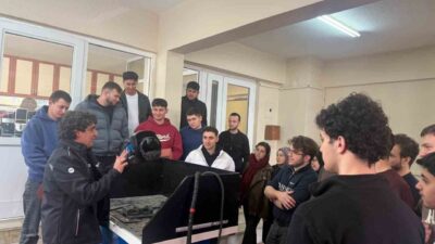 DÜZCE(İHA) – Düzce Üniversitesi Gümüşova Meslek Yüksekokulu, öğrencilere mesleki bilgi