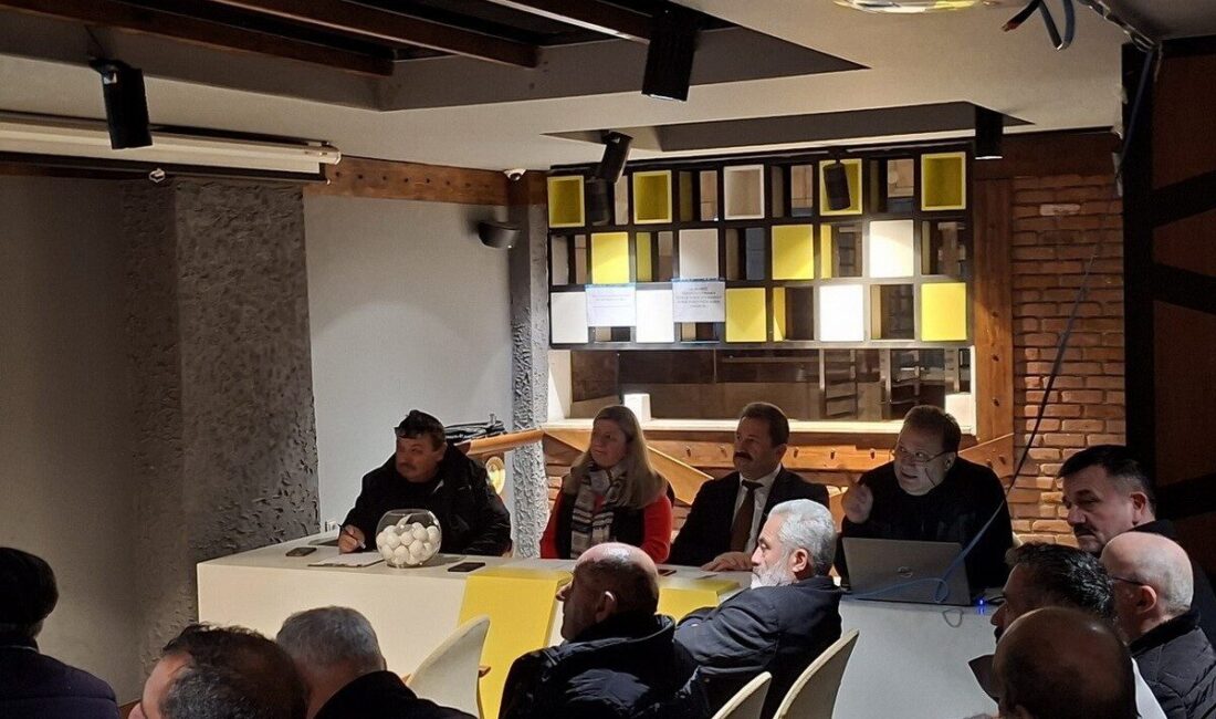 DÜZCE(İHA) – Düzce’de köy muhtarlarının katılımıyla ORKÖY kredileri için kura