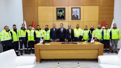 Sakarya Büyükşehir Belediyesi personeli, Ramazan Bayramı dolayısıyla düzenlenen geleneksel bayramlaşma