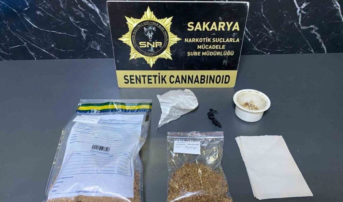 Sakarya’da emniyet ekiplerince, uyuşturucu madde ticareti yapan şahıslara yönelik düzenlenen