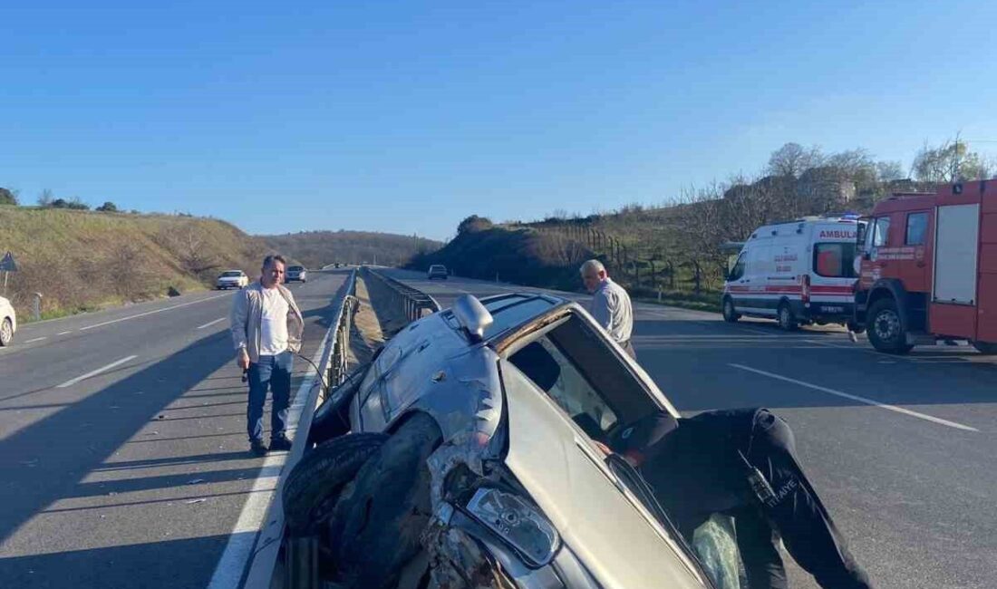 Sakarya’nın Kaynarca Adapazarı yolu üzerinde meydana gelen trafik kazasında iki