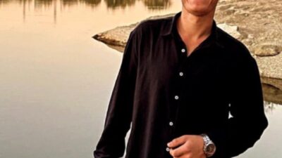 Sakarya’da meydana gelen trafik kazasında 22 yaşındaki sürücü hayatını kaybetti.