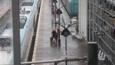 Sakarya’da Ramazan Bayramı tatili dolayısıyla otobüs terminali ve YHT istasyonunda