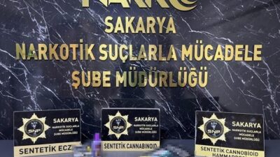 Sakarya’da emniyet ekiplerinin düzenlediği uyuşturucu operasyonlarında gözaltına alınan 3 kişi
