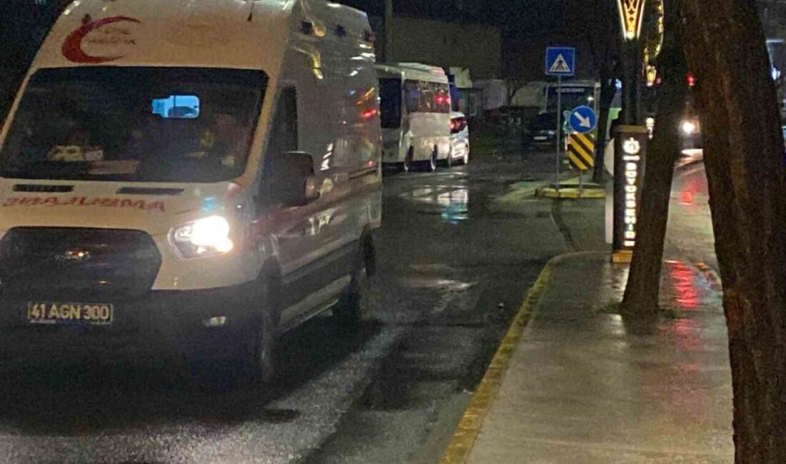 Kocaeli’nin Körfez ilçesinde evde bulunan şofben alev alırken, aile korku